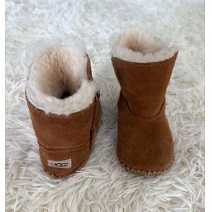 UGG Australia Brown Suede‎ Leather Sheepskin Lined Baby Infant 4/5 Boots Shoes
